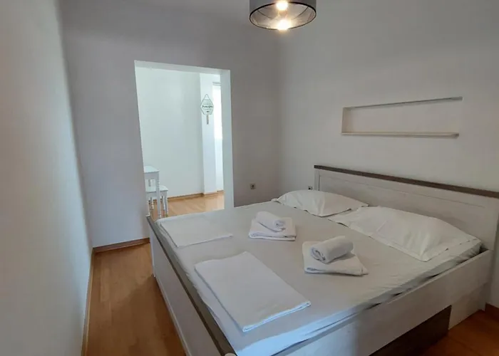 La Gioia 特罗吉尔